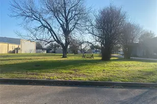 3015 N Main St, Stafford, TX 77477 - Photo 1