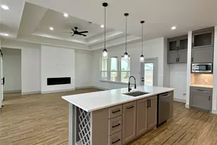 931 Buffalo Trail, Angleton, TX 77515 - Photo 7