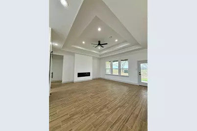 931 Buffalo Trail, Angleton, TX 77515 - Photo 3