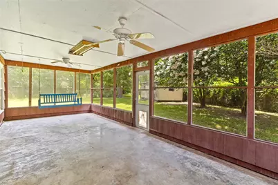 206 Jonquil, Lake Jackson, TX 77566 - Photo 13