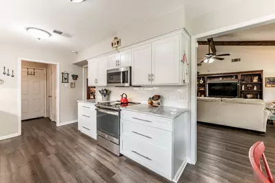 2115 Normal Park Drive, Huntsville, TX 77340 - Photo 7