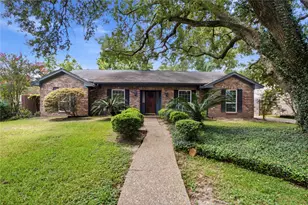 4118 Long Grove Dr, Seabrook, TX 77586 - Photo 1