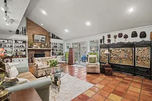 2903 Fontana Dr, Houston, TX 77043 - Photo 5