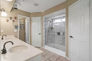 2903 Fontana Dr, Houston, TX 77043 - Photo 17