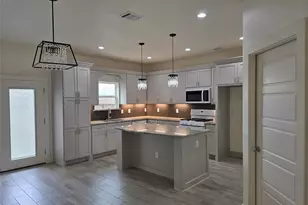 2142 De Soto St, Houston, TX 77091 - Photo 9