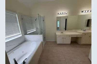 15107 Palton Springs Drive, Houston, TX 77082 - Photo 9