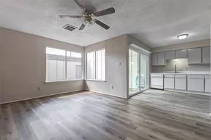 2952 Meadowgrass Ln, Houston, TX 77082 - Photo 9
