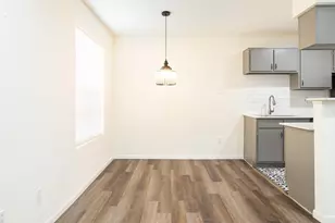 2750 Holly Hall St, Houston, TX 77054 - Photo 15