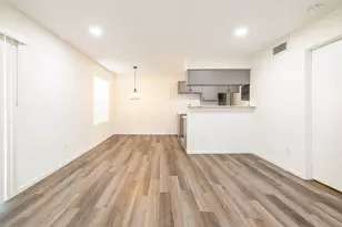 2750 Holly Hall St, Houston, TX 77054 - Photo 5