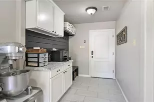 1108 Honeysuckle Ln, Caldwell, TX 77836 - Photo 15