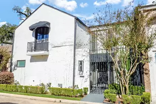 6 River Hollow Ln, Houston, TX 77027 - Photo 1