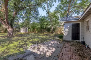 1528 Ave P, Huntsville, TX 77340 - Photo 27