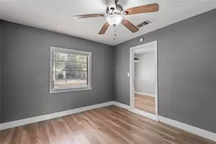 1528 Ave P, Huntsville, TX 77340 - Photo 23