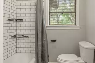 1528 Ave P, Huntsville, TX 77340 - Photo 17