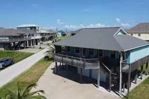 980 S Stingaree Dr, Crystal Beach, TX 77650 - Photo 41