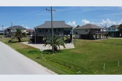 980 S Stingaree Drive, Crystal Beach, TX 77650 - Photo 39