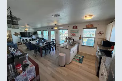 980 S Stingaree Drive, Crystal Beach, TX 77650 - Photo 17