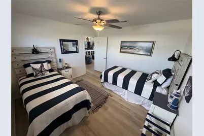 980 S Stingaree Drive, Crystal Beach, TX 77650 - Photo 29