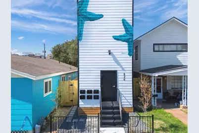 624 Avenue H, Galveston, TX 77550 - Photo 1