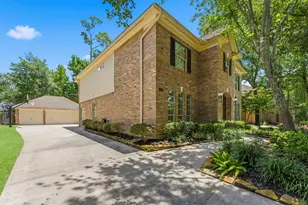 18 Keelrock Pl, The Woodlands, TX 77382 - Photo 5