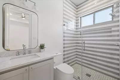 710 E 18th Street, Houston, TX 77008 - Photo 31