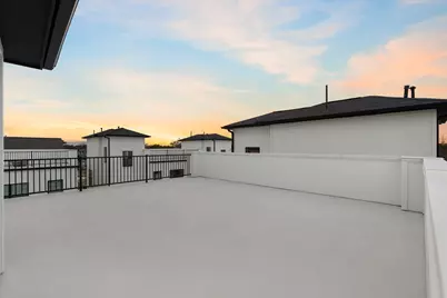 8706 Ojeman Villas Drive, Houston, TX 77055 - Photo 43