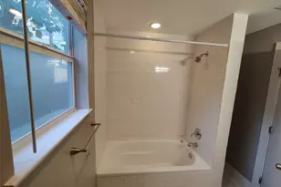 711 Graham Pl, Austin, TX 78705 - Photo 9