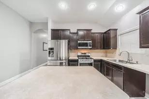 15718 Egret Field Ln, Houston, TX 77049 - Photo 13