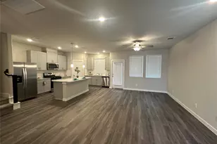 3110 Valley Peak Dr, Houston, TX 77063 - Photo 11