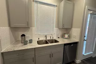 3110 Valley Peak Dr, Houston, TX 77063 - Photo 19