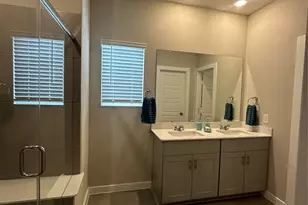 3110 Valley Peak Dr, Houston, TX 77063 - Photo 25