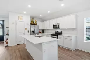 31535 Beacon Cove Trl, Fulshear, TX 77441 - Photo 9