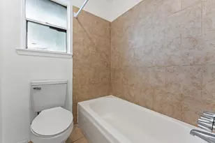 1502 Ashmore Dr, Missouri City, TX 77489 - Photo 17