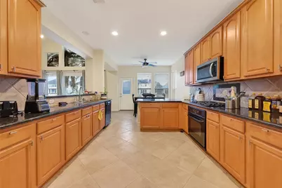 14419 Manorbier Lane, Sugar Land, TX 77498 - Photo 9
