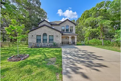 305 Pinehurst Dr Drive, New Ulm, TX 78950 - Photo 1