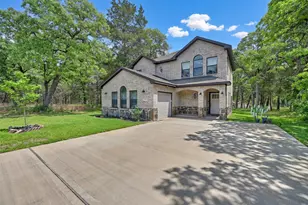 305 Pinehurst Dr Dr, New Ulm, TX 78950 - Photo 3