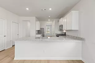 8827 New Jade Dr, Iowa Colony, TX 77583 - Photo 5