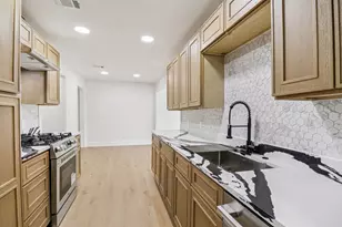 614 Nest Ln, Houston, TX 77022 - Photo 9