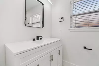 614 Nest Lane, Houston, TX 77022 - Photo 11