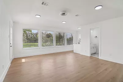 614 Nest Lane, Houston, TX 77022 - Photo 5