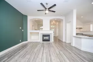 6106 Fox Wind Ct, Houston, TX 77041 - Photo 11