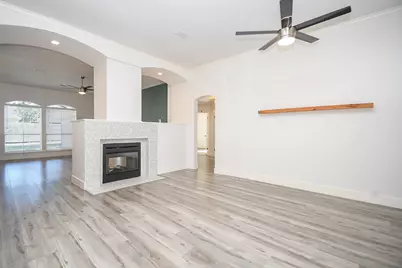 6106 Fox Wind Court, Houston, TX 77041 - Photo 9