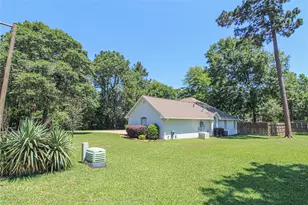 112 Wildwood Dr, Livingston, TX 77351 - Photo 5