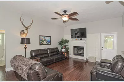112 Wildwood Drive, Livingston, TX 77351 - Photo 7