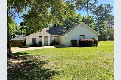 112 Wildwood Drive, Livingston, TX 77351 - Photo 1
