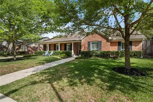 7910 Highmeadow Dr, Houston, TX 77063 - Photo 3