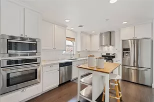 7910 Highmeadow Dr, Houston, TX 77063 - Photo 9