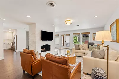 7910 Highmeadow Drive, Houston, TX 77063 - Photo 15