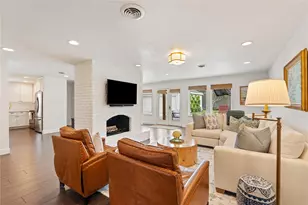 7910 Highmeadow Dr, Houston, TX 77063 - Photo 15