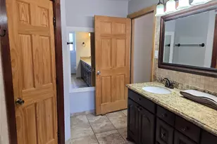 15415 Beechnut St, Houston, TX 77083 - Photo 13